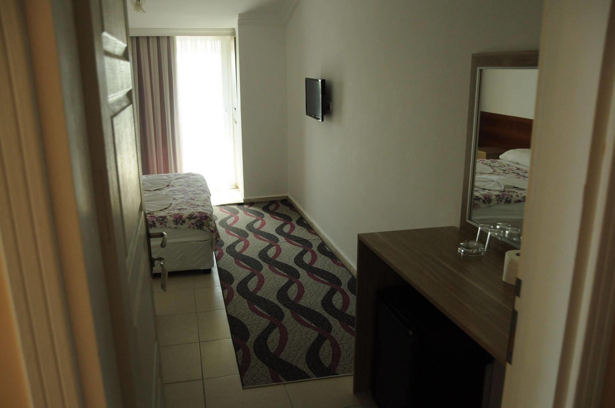 Demirci Hotel Antalya Kültér fotó